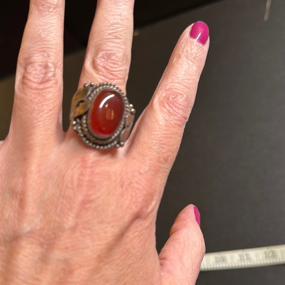 Elegant Silver and Red Stone Ring - Picture 2 of 3
